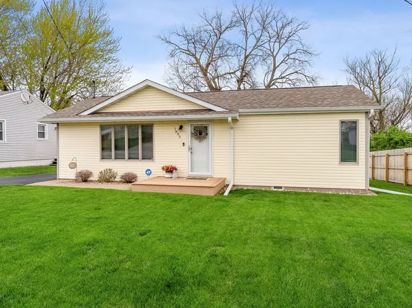 1805 Foster St, Muscatine, IA 52761