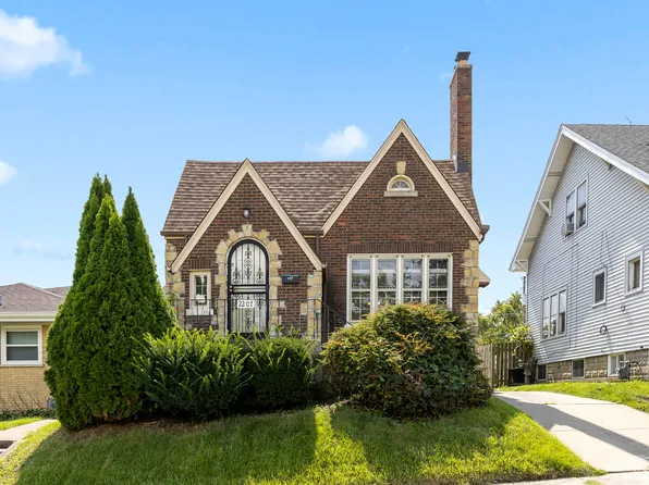 2207 121st St, Blue Island, IL 60406