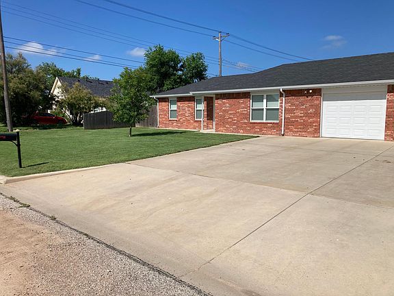 2nd image of 300 6th St #B