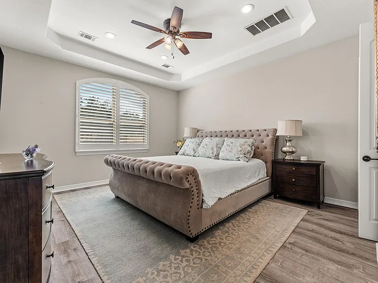 319 Lombardia Dr #21B — Photo 13