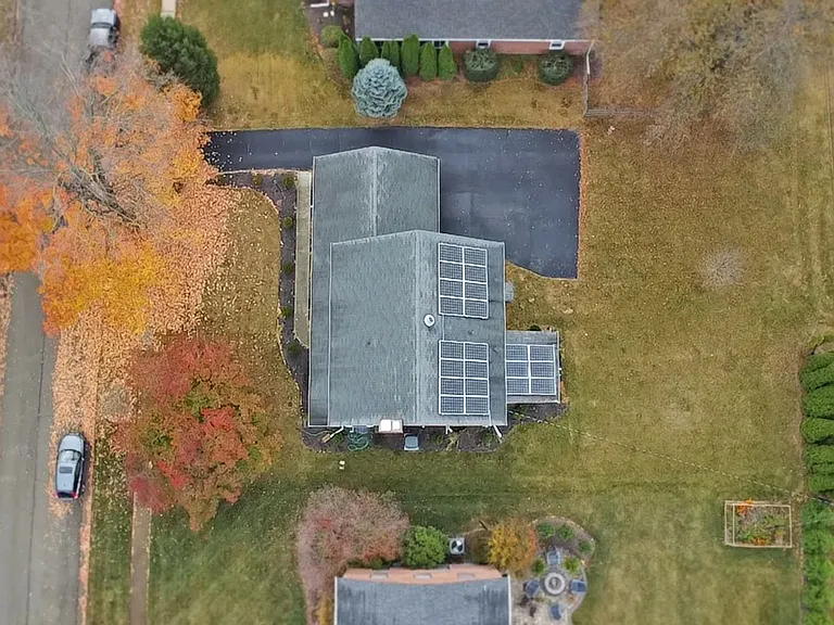 705 Ashford Rd — Photo 55