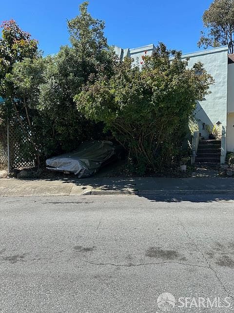1st image of 144 Marietta Dr