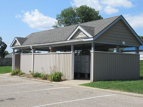 4th image of 898 Millwood Trl