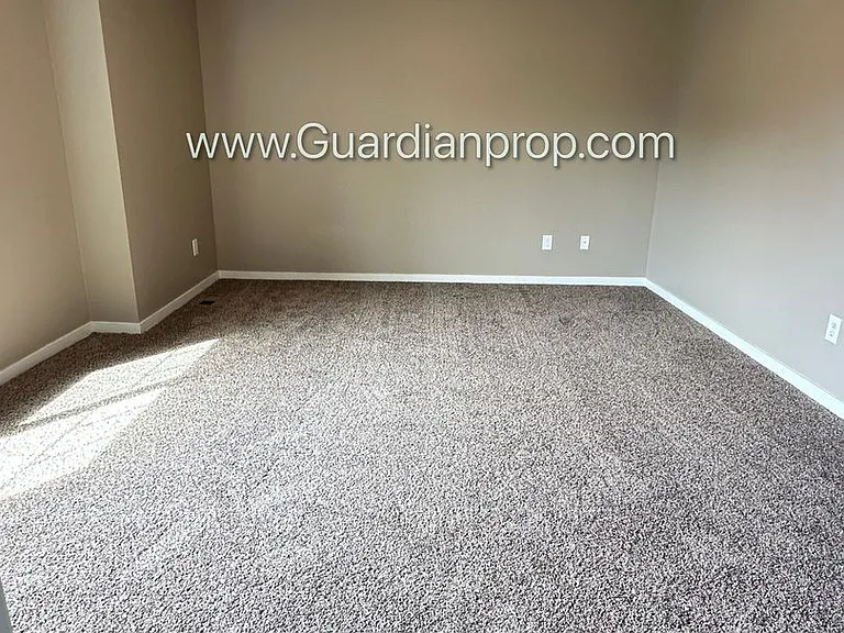 9951 Vera Cruz Ln N — Photo 16