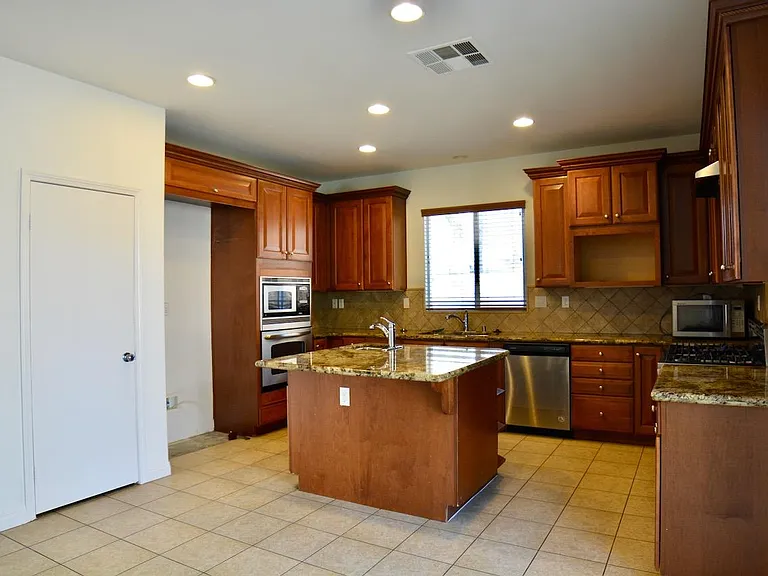 14234 Grayling Dr — Photo 8