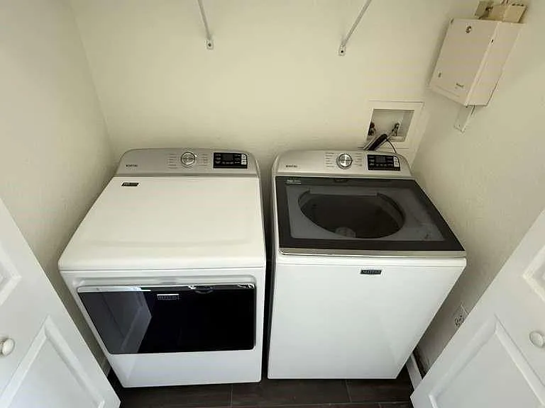 6133 Metrowest Blvd #105 — Photo 49