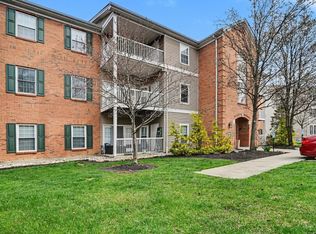 5401 Michelles Oak Ct APT E, Green Township, OH 45248