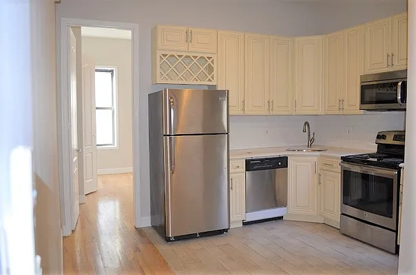 Rented by Oxford Property Group | media 2