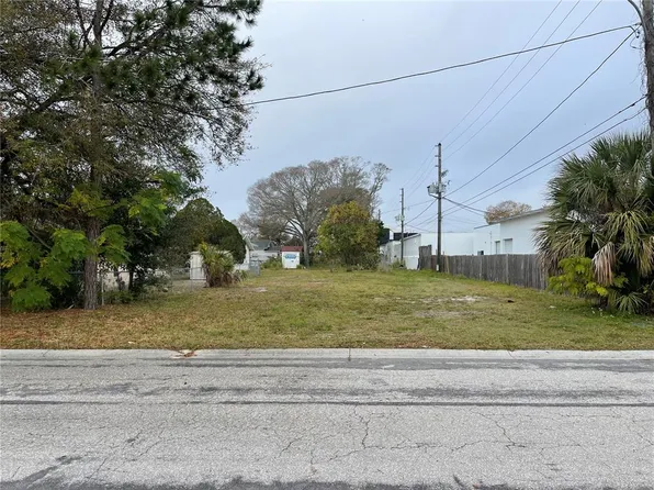 0 42nd St S #51, Saint Petersburg, FL 33711