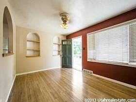 3rd image of 1044 E Downington Ave