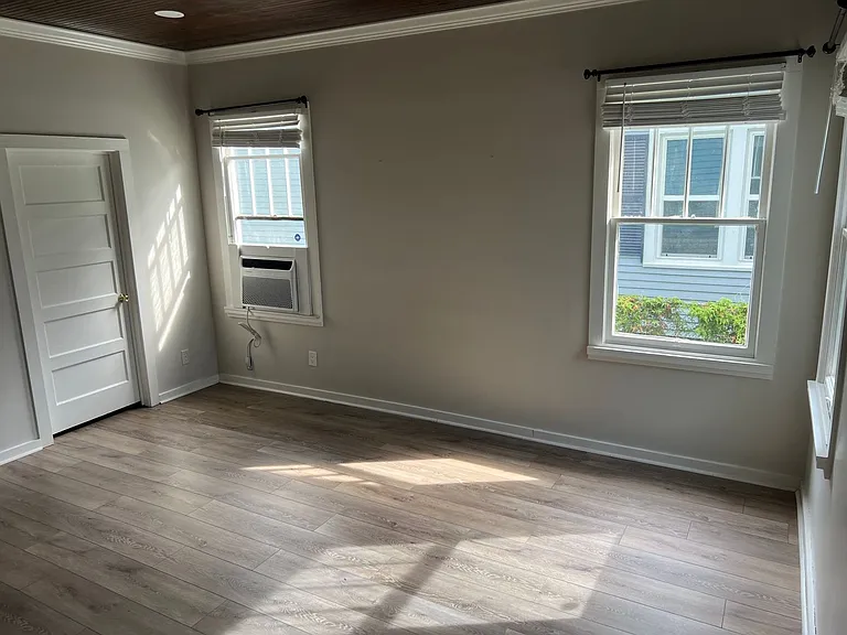115 General Gardner Ave — Photo 10