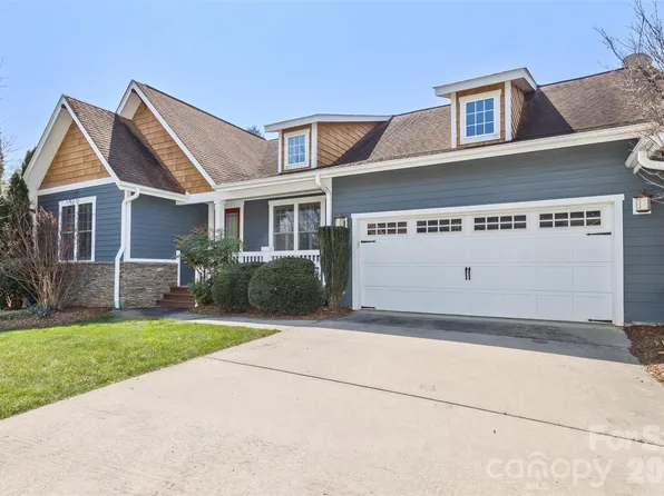 37 Creekside View Dr, Asheville, NC 28804