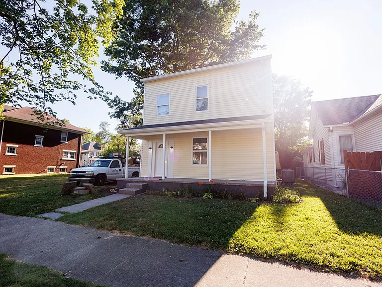 1019 S 8th St — Photo 24