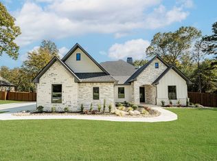 190 Thorn Briar Trl, Longview, TX 75602