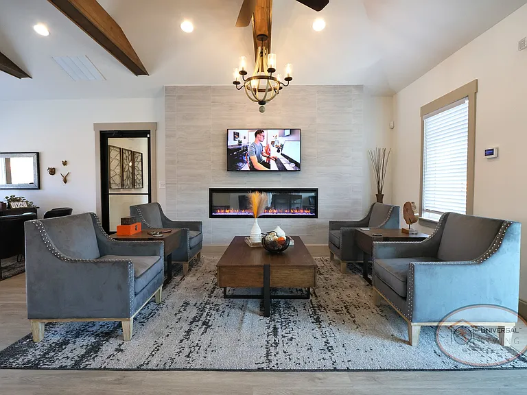 Clubhouse Lounge