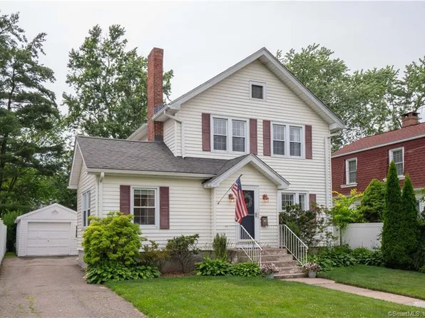 105 Arundel Avenue, West Hartford, CT 06107