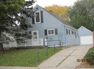 2328 S 100th St, West Allis, WI 53227