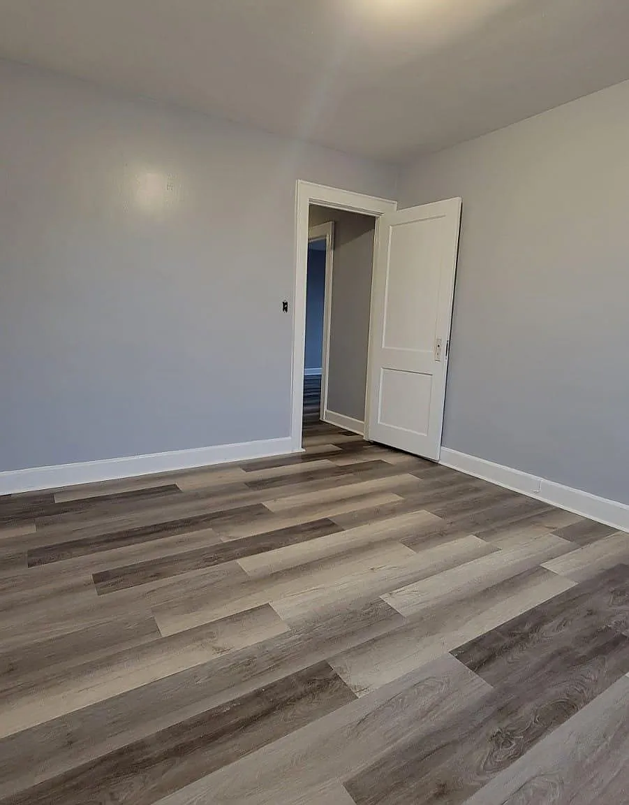 2 bed, 1300 sqft, $1,950 — Photo 2