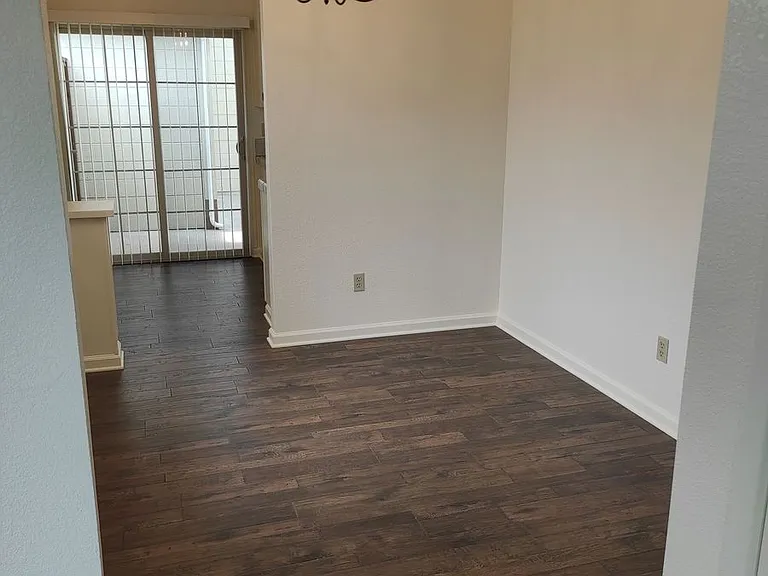 1025 Highlander Dr — Photo 3