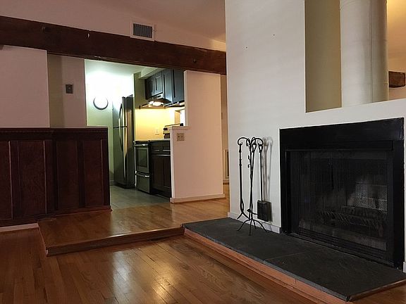 3rd image of 114-18 Naudain St #E