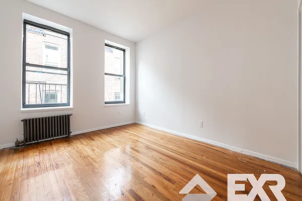 Rented by EXR | media 12