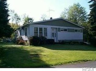 41 Park Hill Dr, New Windsor, NY 12553