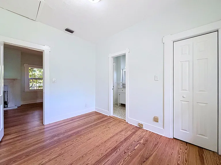 224 N Ocean Breeze — Photo 17
