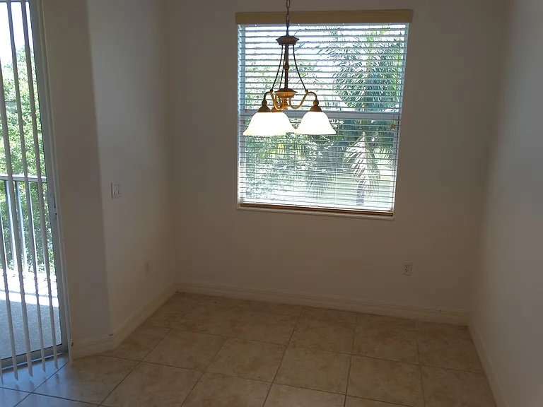 6031 Jonathans Bay Cir #502 — Photo 8