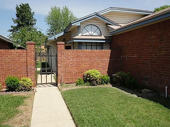 2nd image of 4711 Poppy Dr E