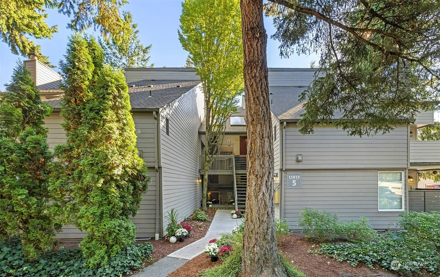 11815 93rd Lane NE #102 photo 1