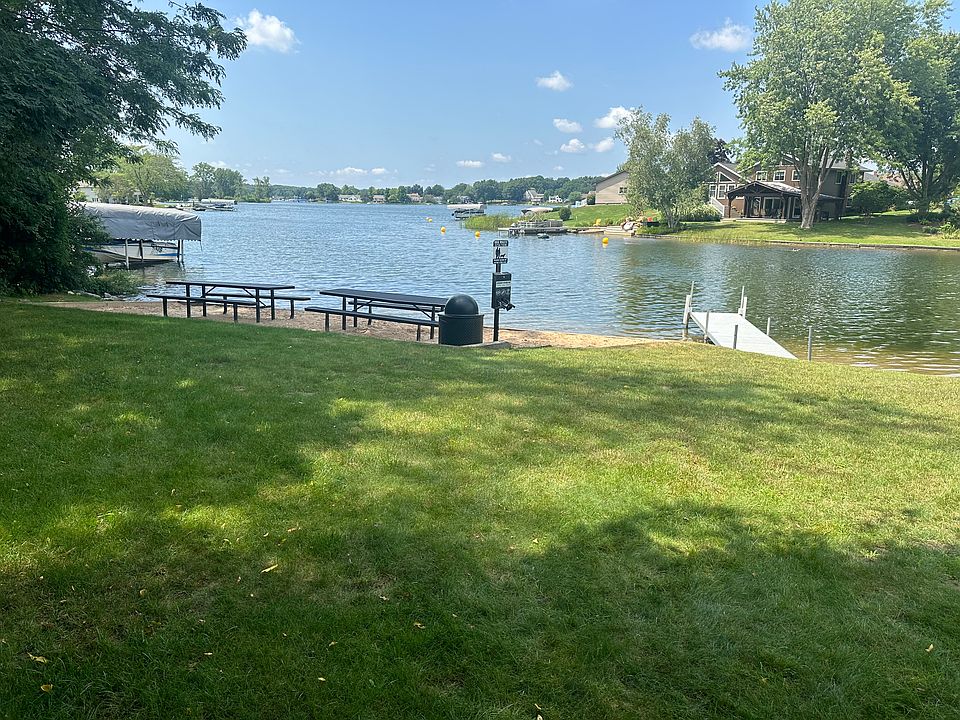 1st image of 6433 Bella Vista Dr NE