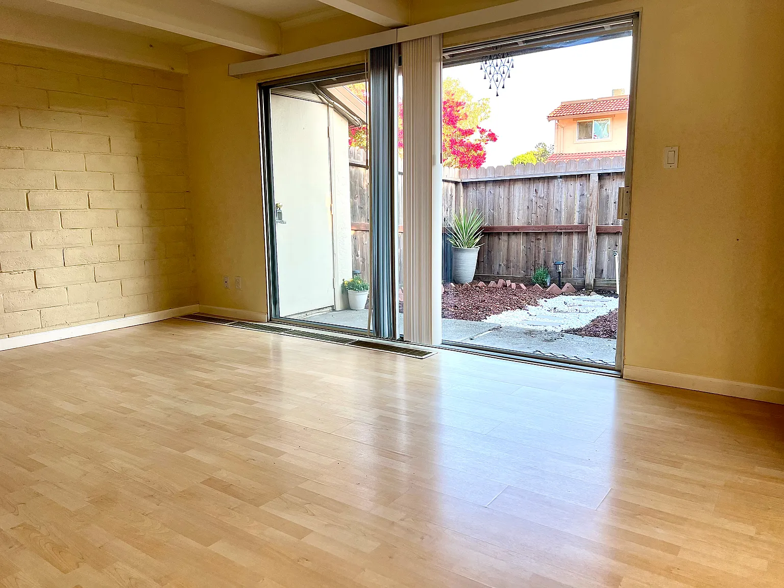 47 Avram Ave — Photo 3