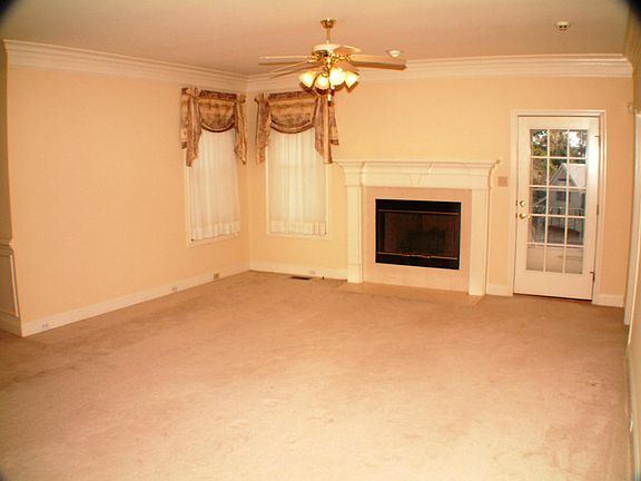 5th image of 9208 Putters Way #34/2400
