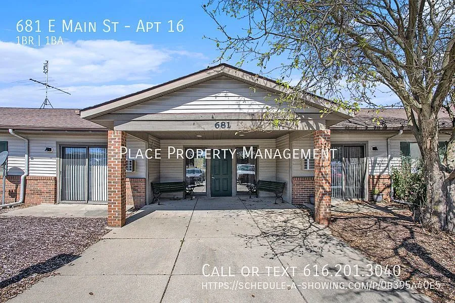 681 E Main St — Photo 3