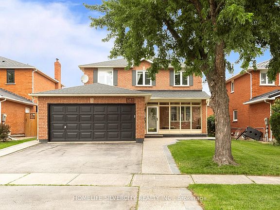 2nd image of 303 Hickory Cir