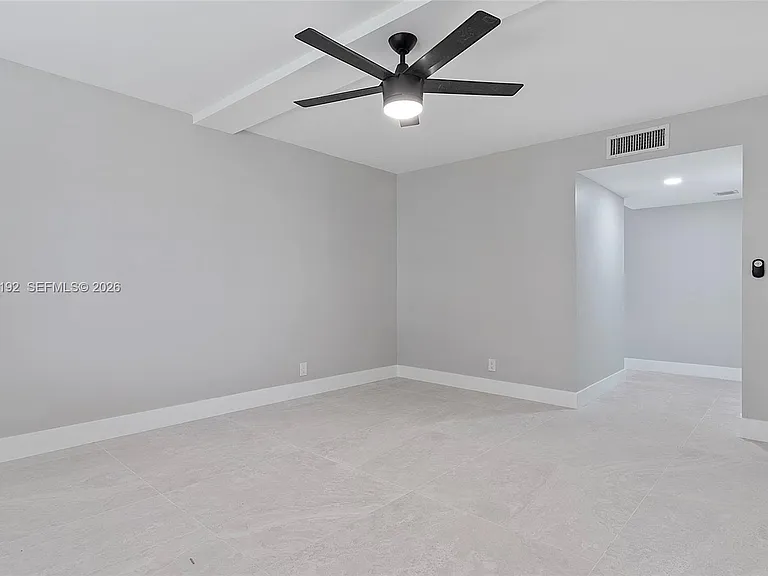 193 Lakeview Dr #103 — Photo 5