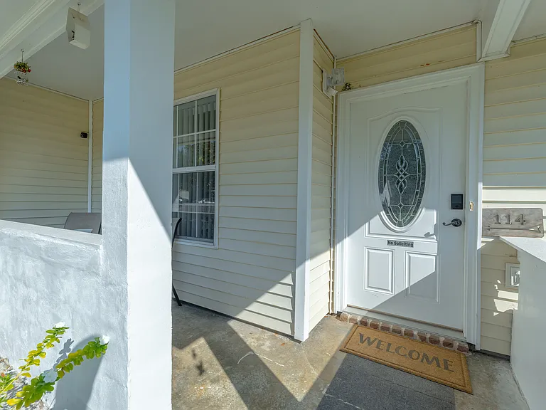 114 Cambridge Rd — Photo 22