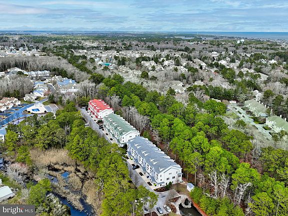 4th image of 33733 Canal Dr #78