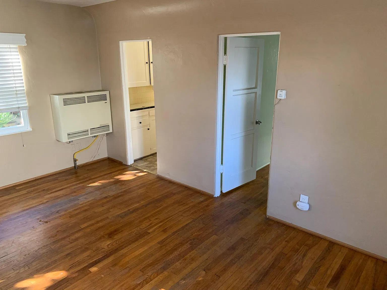 4020 Arizona St — Photo 3