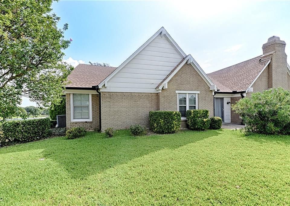 1st image of 2601 Country Pl