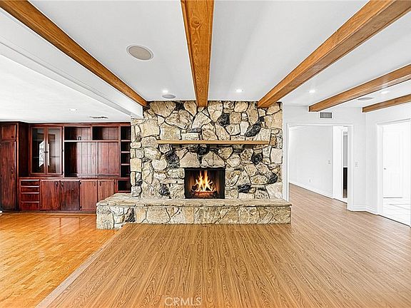4th image of 1200 W Rowan St