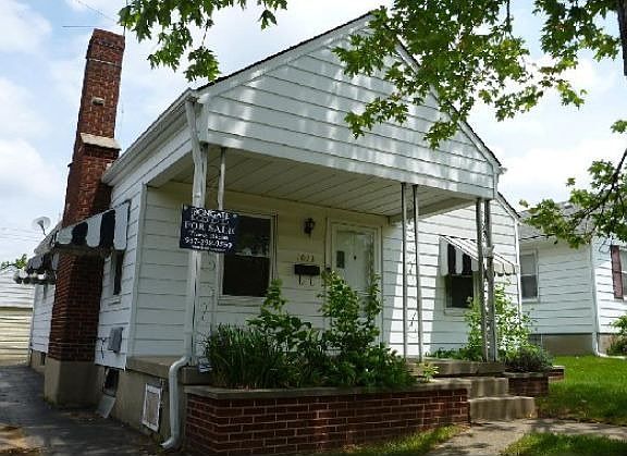 2nd image of 1013 Weng Ave
