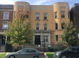 4810 S Prairie Ave #2S, Chicago, IL 60615