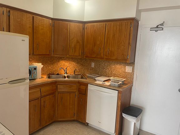 4th image of 1430 Brickell Bay Dr APT 303