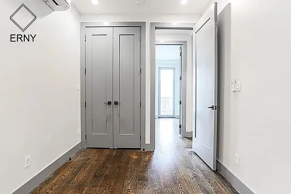 Rented by ERNY LLC | media 12