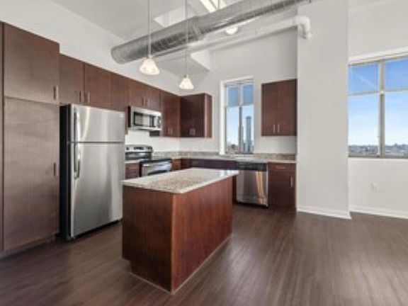 4th image of 27 Baldwin Ave #117