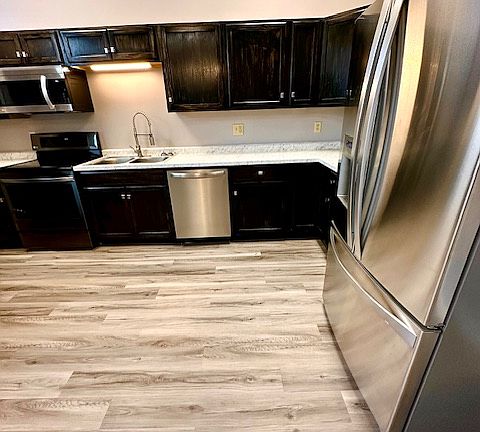 118 E Chestnut Street - Kitchen 2