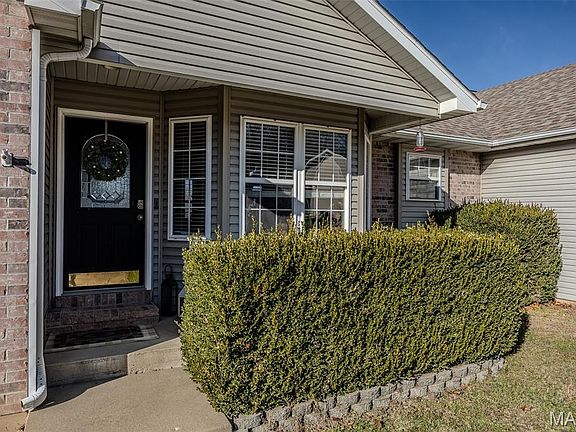 5th image of 115 Lakeview Ct