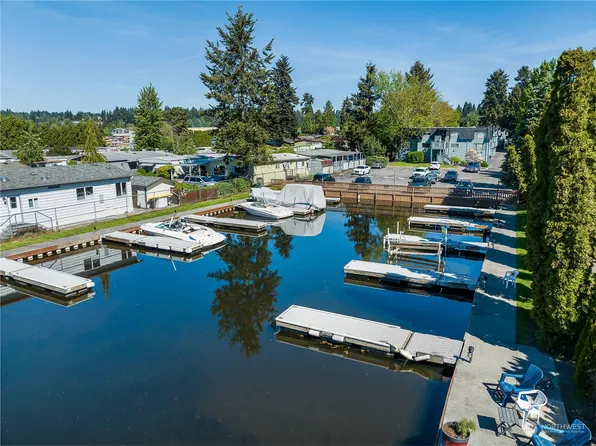 7217 NE 175th Street #104, Kenmore, WA 98028