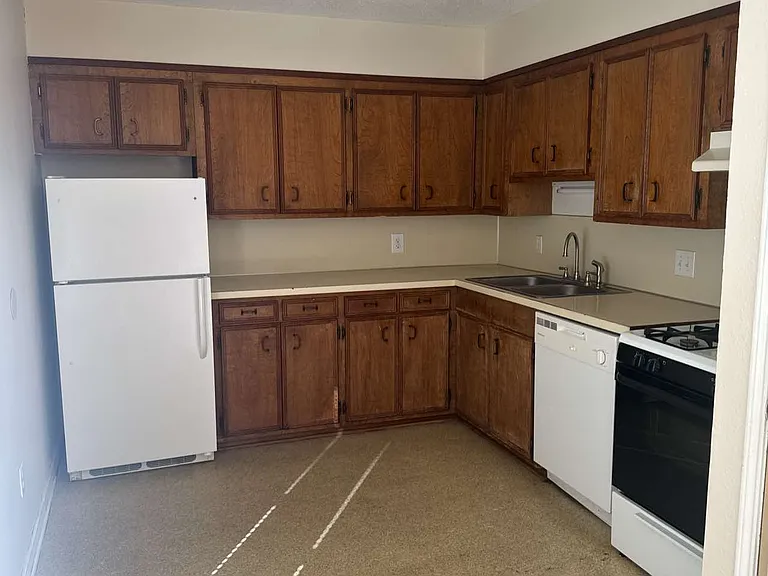 3100 Courtney Ave #1 — Photo 9